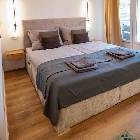 Modern Apartment In Historic City Center Old Town Bratislava Esterno foto