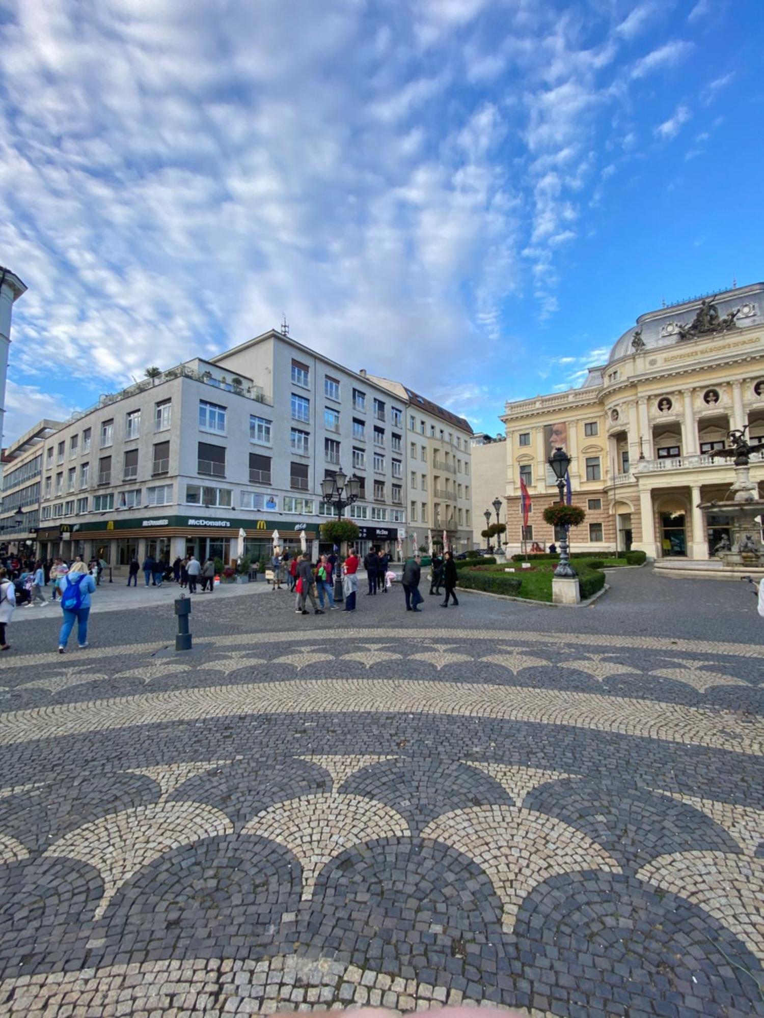 Modern Apartment In Historic City Center Old Town Bratislava Esterno foto