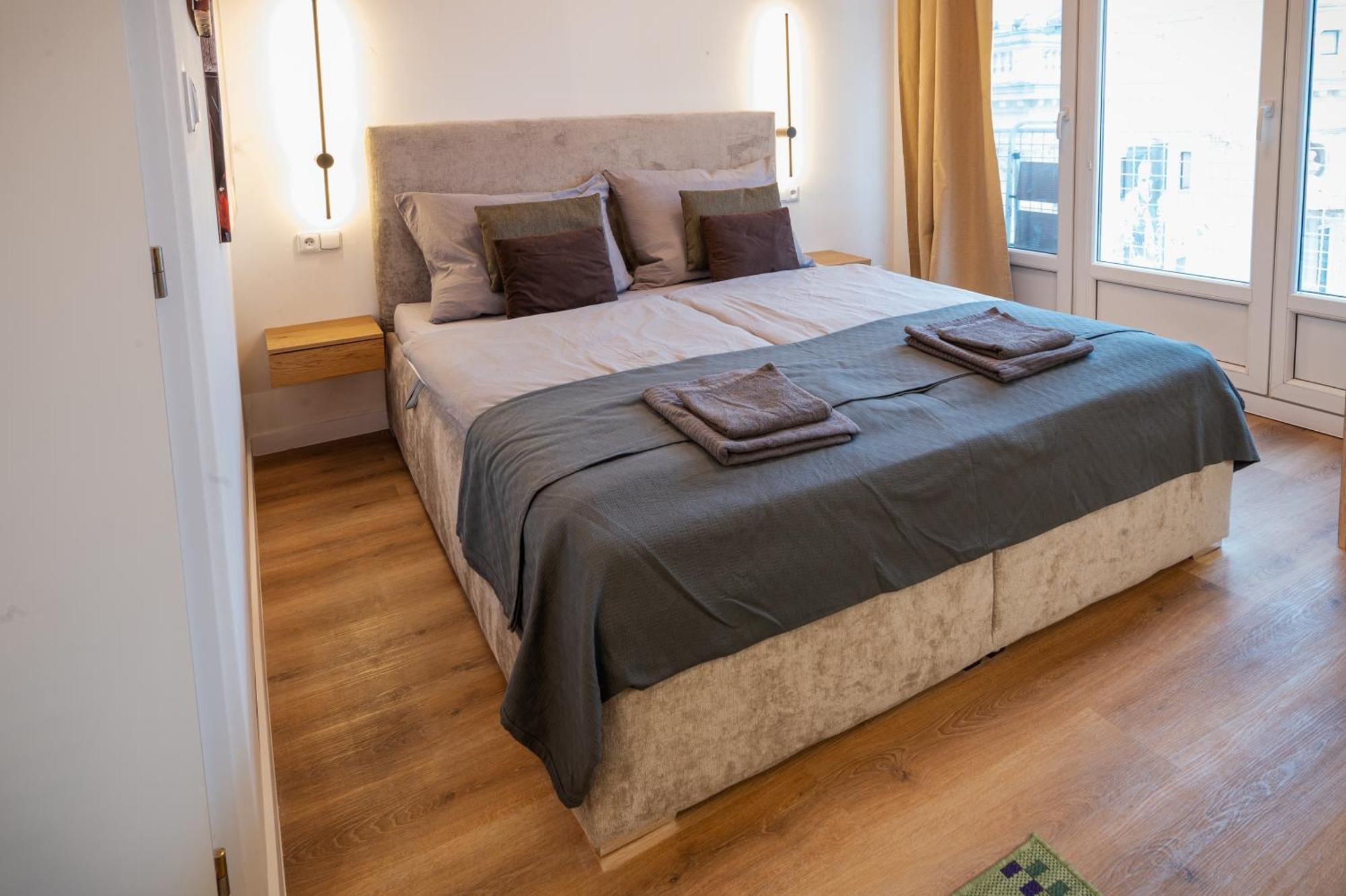 Modern Apartment In Historic City Center Old Town Bratislava Esterno foto